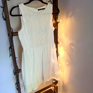 White Sleeveless Lace Panel Dress (S)